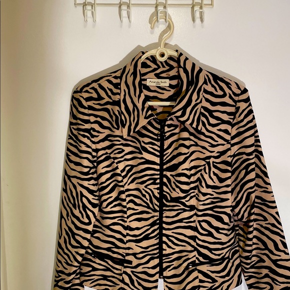 Amanda Smith Black and Cream Animal Print Blazers & Suit Jackets - Picture 1 of 3